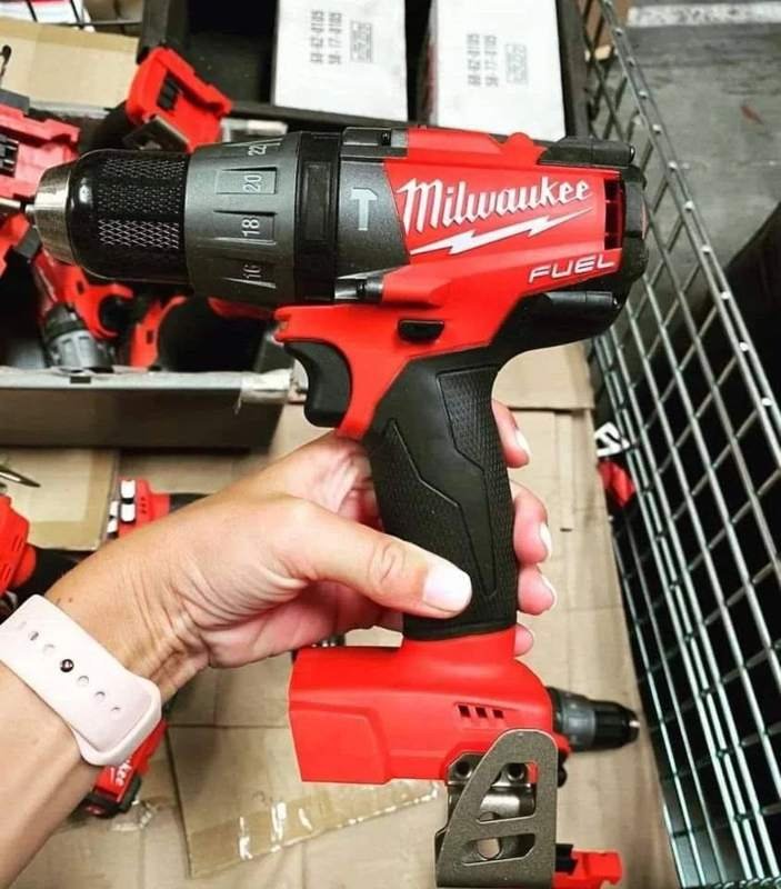 Tools & Hardware