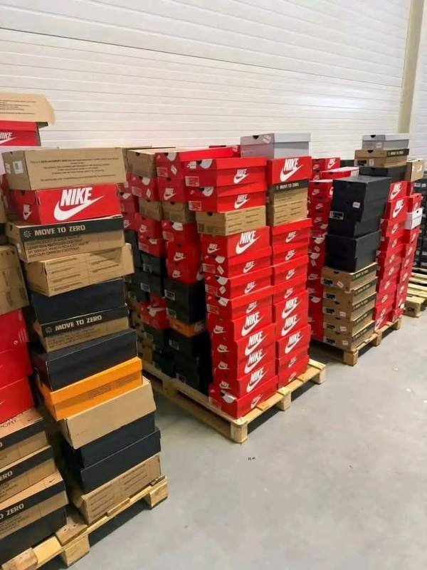 Nike & Jordan Sneaker Lot