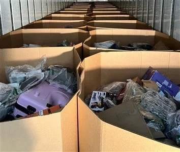 Online Marketplace Returns Pallet
