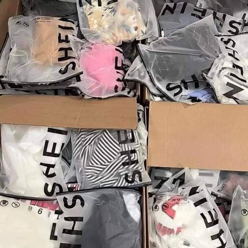 Graphic Tees & Hoodies Box Lot