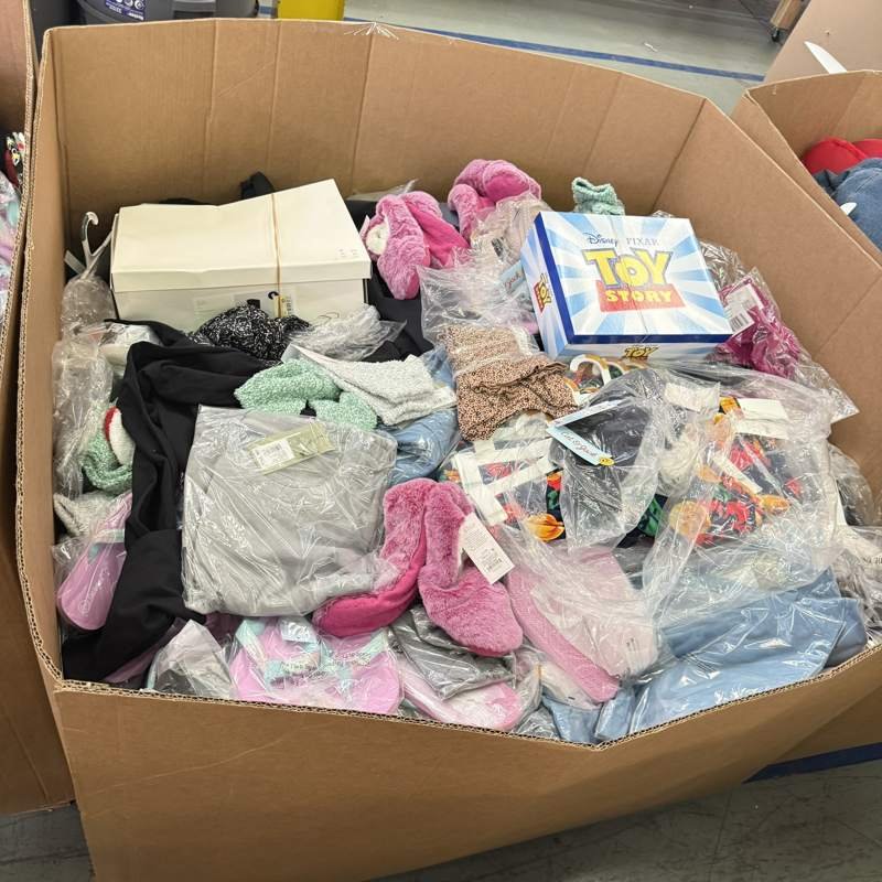 Bagged Apparel Pallet